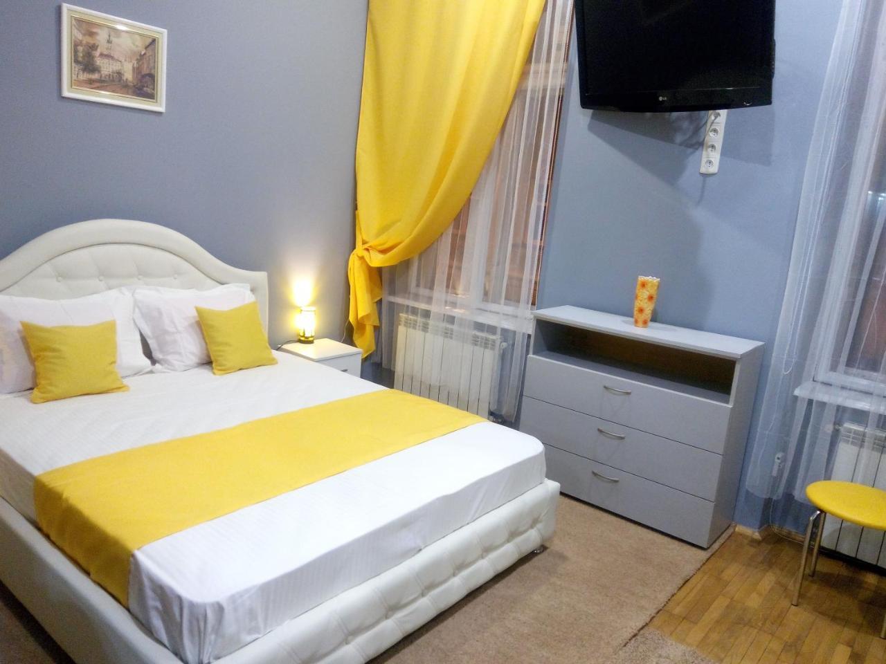 Near Rynok Square Apartment Lviv Ngoại thất bức ảnh